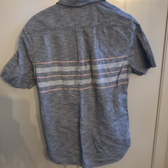 Bundle of 2 men’s medium shirts - Picture 4 of 7